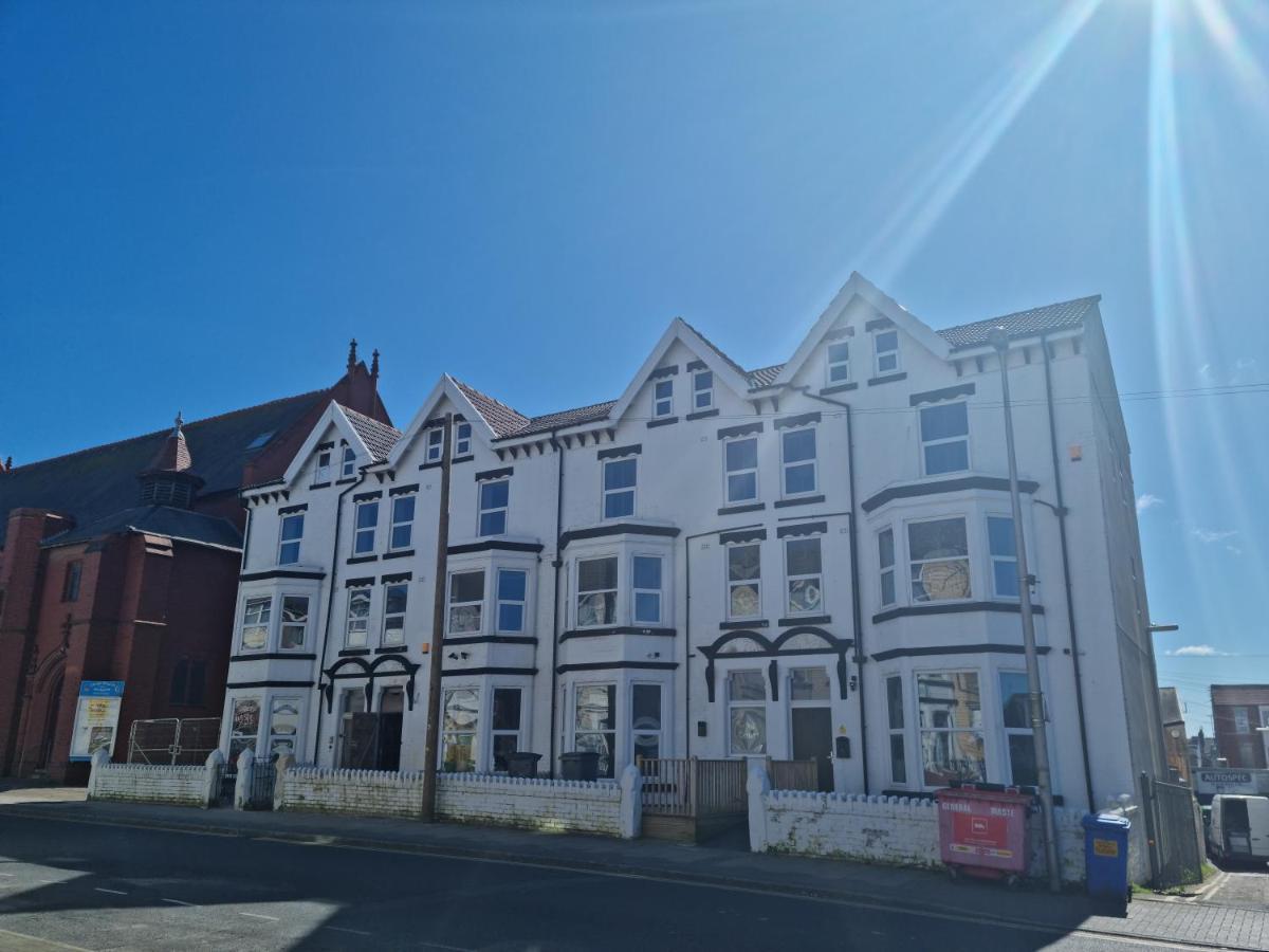 Kings Court Modern Aparthotel, Town Centre - Blackpool Resort Collection 外观 照片